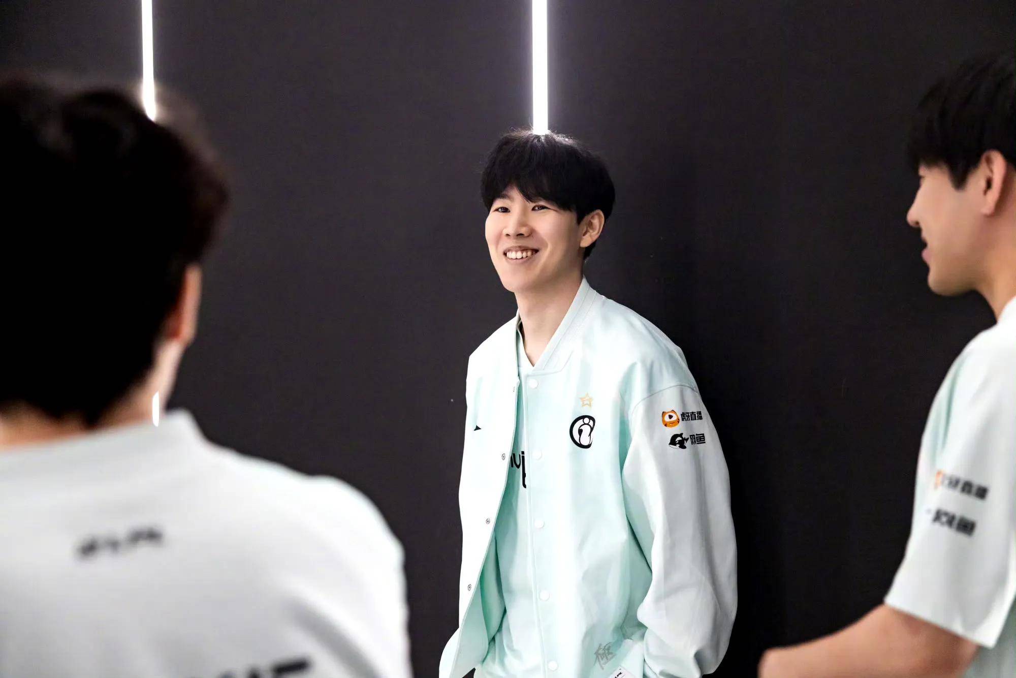 业积蓄力量 业积蓄力量