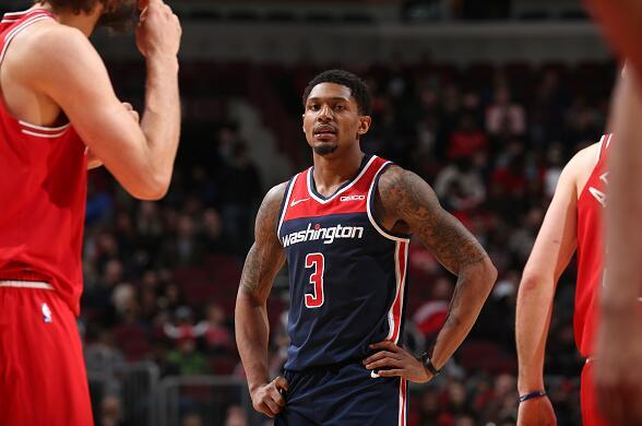 队协防和防 队协防和防