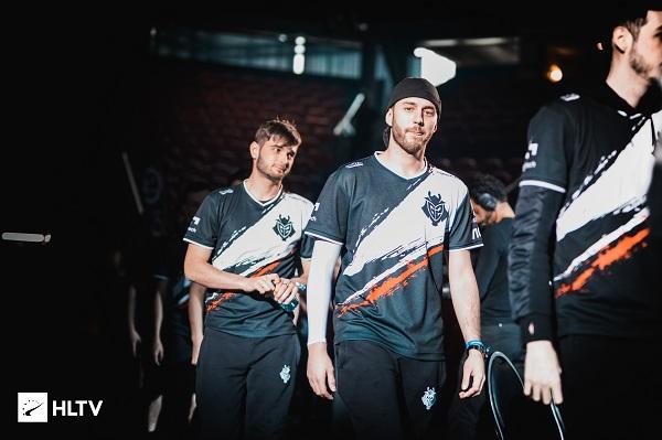 还要在场下 还要在场下