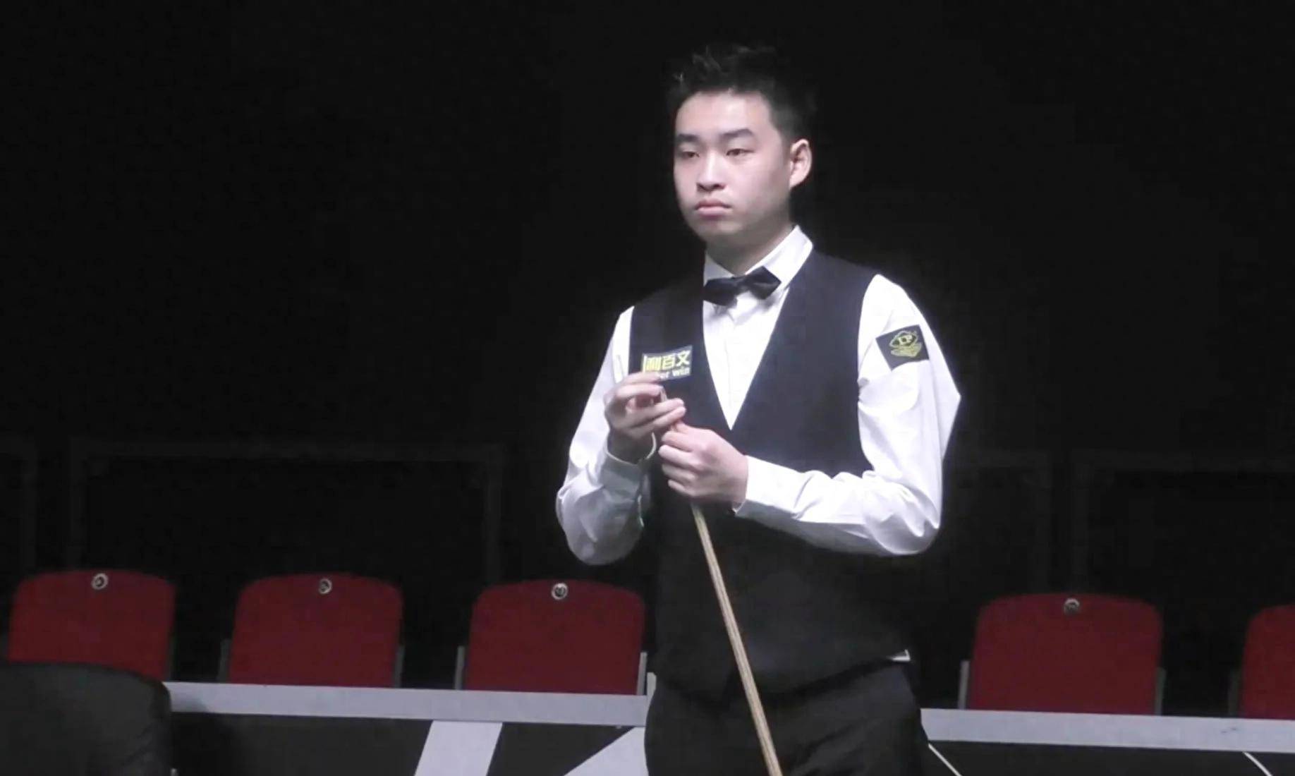 继伟在赛后 继伟在赛后