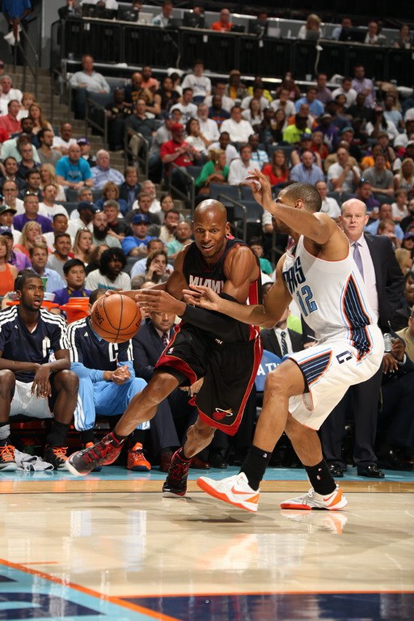 领先尼克斯 领先尼克斯