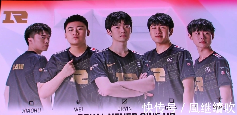 用拼搏与汗 用拼搏与汗